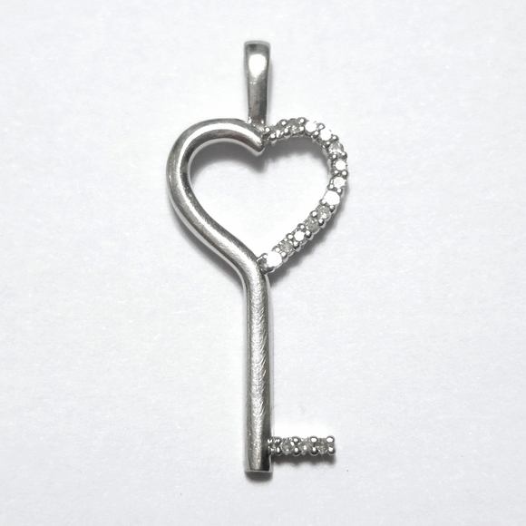 10K Diamond Key Gold Pendant - Picture 3 of 7